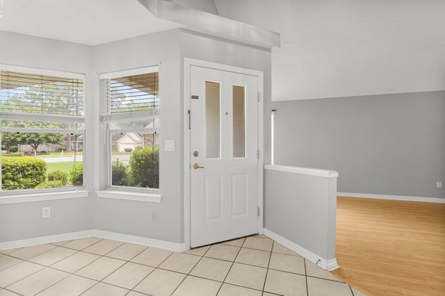1329 White Blossom Lane, Fort Walton Beach, FL 32547