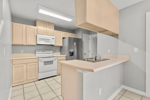 1329 White Blossom Lane, Fort Walton Beach, FL 32547