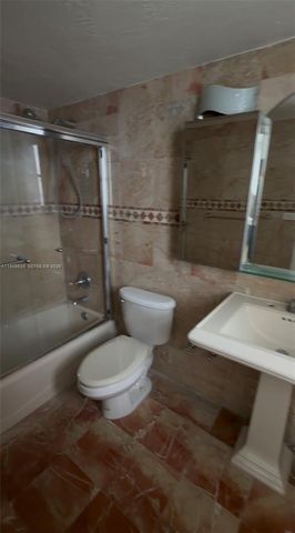 1800 Collins Ave 19B, Miami Beach, FL 33139