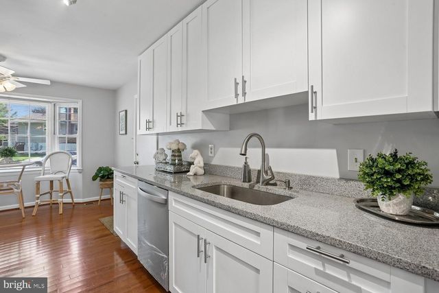 8405 FLOWER HILL, Gaithersburg, MD 20879