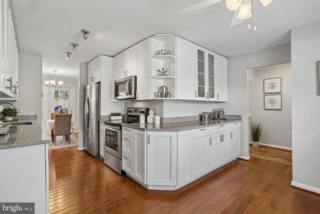 8405 FLOWER HILL, Gaithersburg, MD 20879