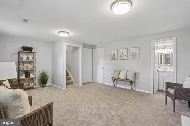 8405 FLOWER HILL, Gaithersburg, MD 20879