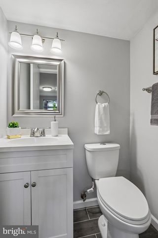 8405 FLOWER HILL, Gaithersburg, MD 20879