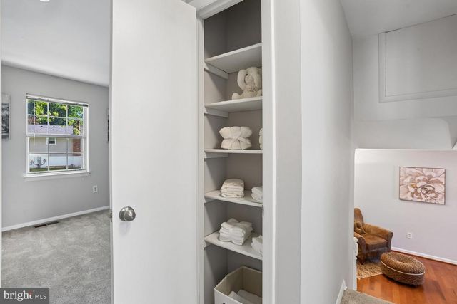 8405 FLOWER HILL, Gaithersburg, MD 20879