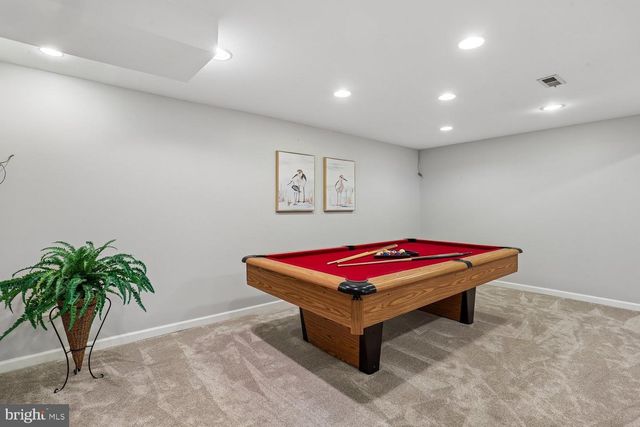 8405 FLOWER HILL, Gaithersburg, MD 20879