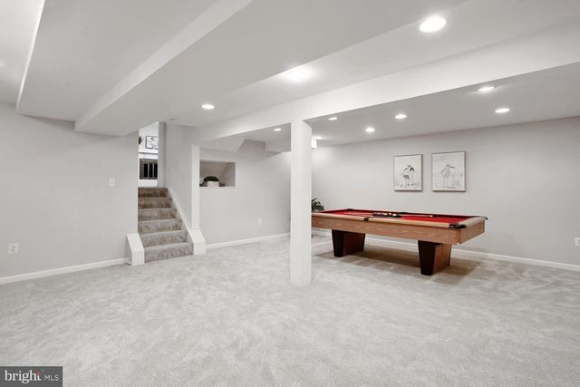 8405 FLOWER HILL, Gaithersburg, MD 20879