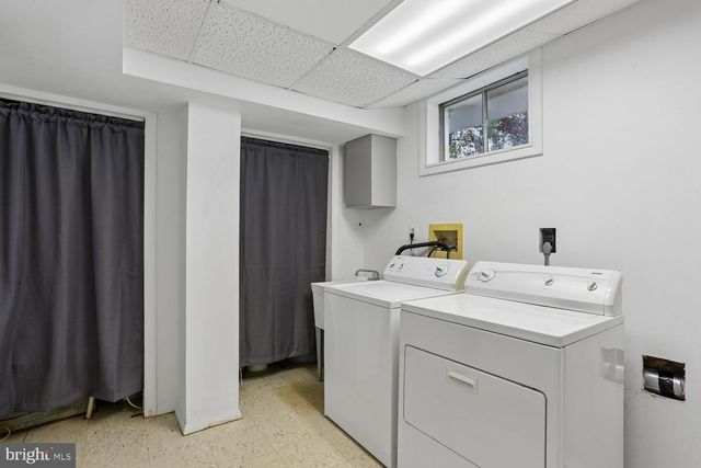 8405 FLOWER HILL, Gaithersburg, MD 20879