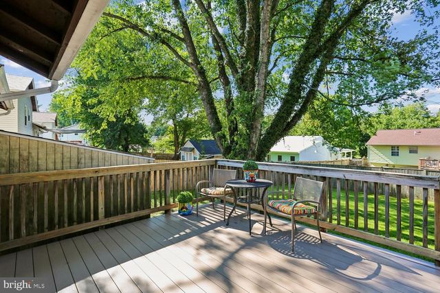 8405 FLOWER HILL, Gaithersburg, MD 20879