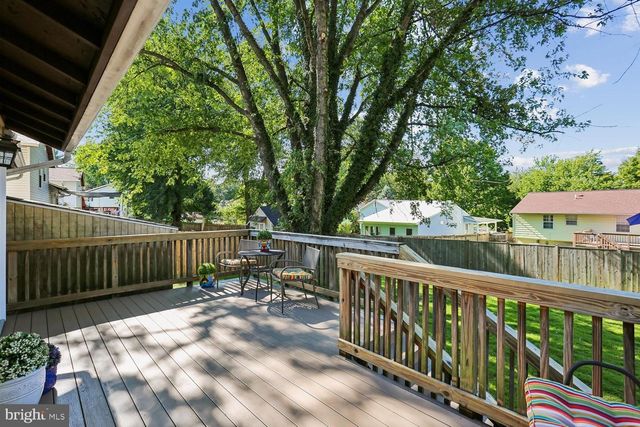 8405 FLOWER HILL, Gaithersburg, MD 20879