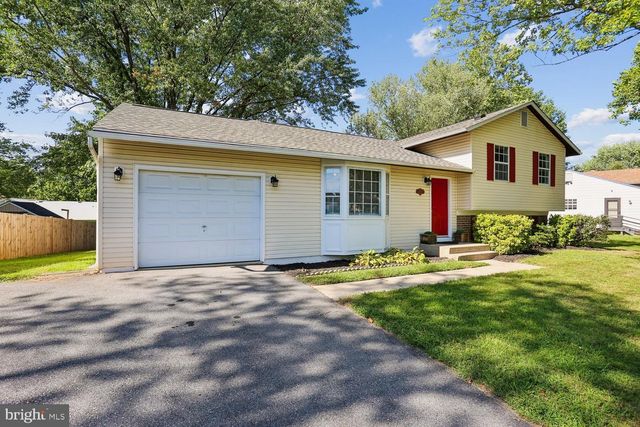 8405 FLOWER HILL, Gaithersburg, MD 20879