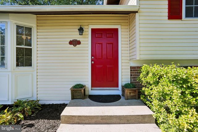 8405 FLOWER HILL, Gaithersburg, MD 20879