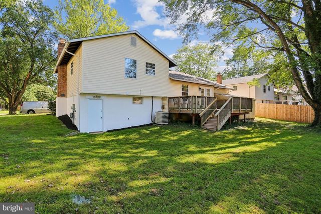 8405 FLOWER HILL, Gaithersburg, MD 20879