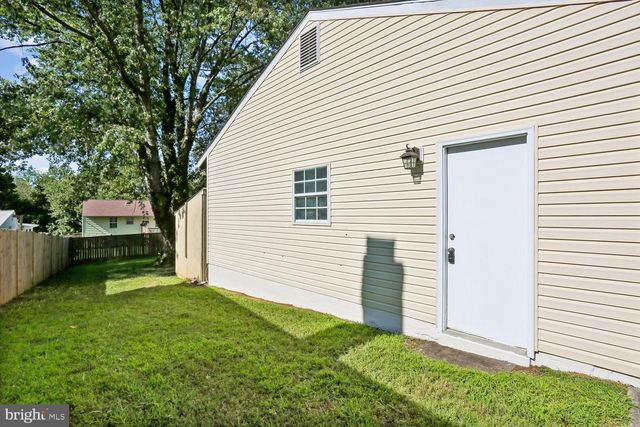 8405 FLOWER HILL, Gaithersburg, MD 20879