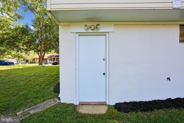 8405 FLOWER HILL, Gaithersburg, MD 20879