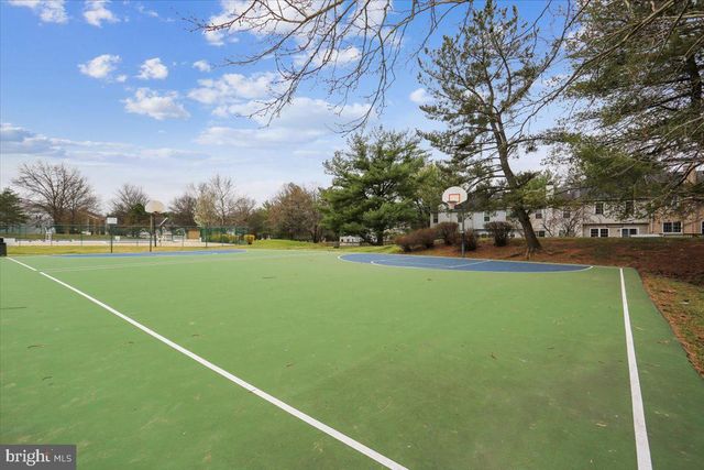 8405 FLOWER HILL, Gaithersburg, MD 20879