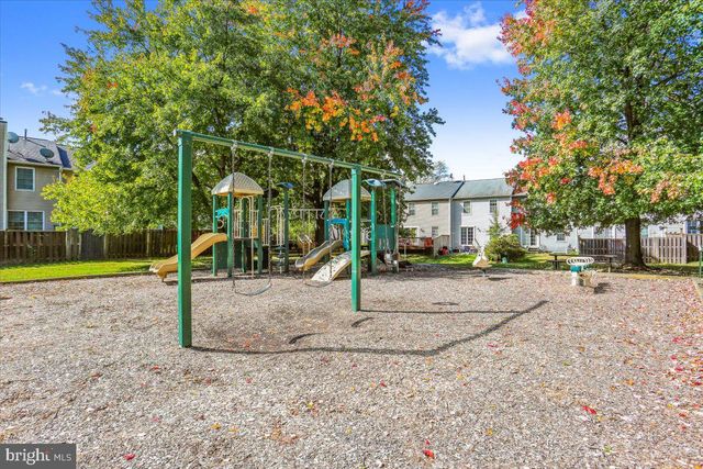 8405 FLOWER HILL, Gaithersburg, MD 20879