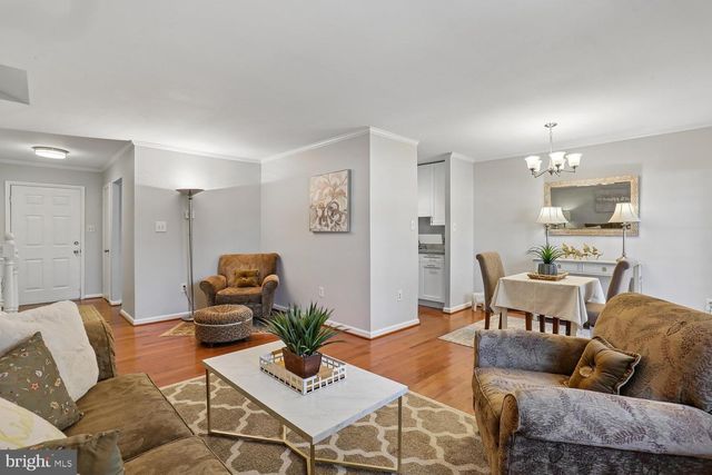 8405 FLOWER HILL, Gaithersburg, MD 20879