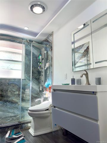 7842 64th Lane, Glendale, NY 11385