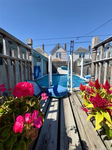 7842 64th Lane, Glendale, NY 11385