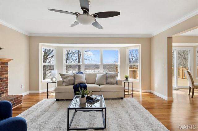 365 Emmanuel Court, Valley Park, MO 63088