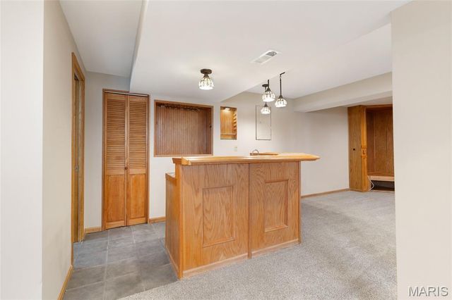 365 Emmanuel Court, Valley Park, MO 63088