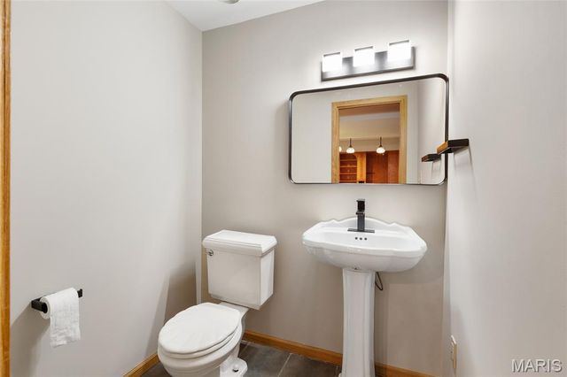 365 Emmanuel Court, Valley Park, MO 63088