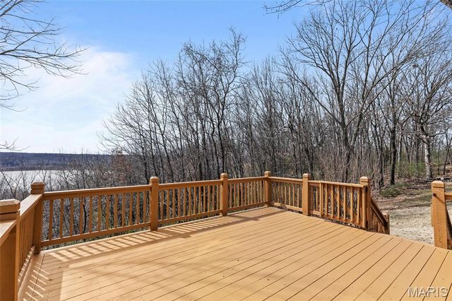 365 Emmanuel Court, Valley Park, MO 63088