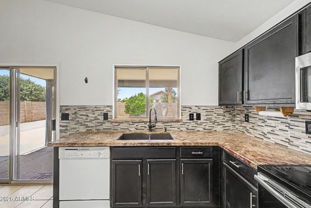 2488 W SAWTOOTH Way, San Tan Valley, AZ 85144