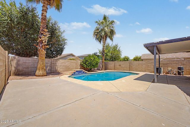 2488 W SAWTOOTH Way, San Tan Valley, AZ 85144