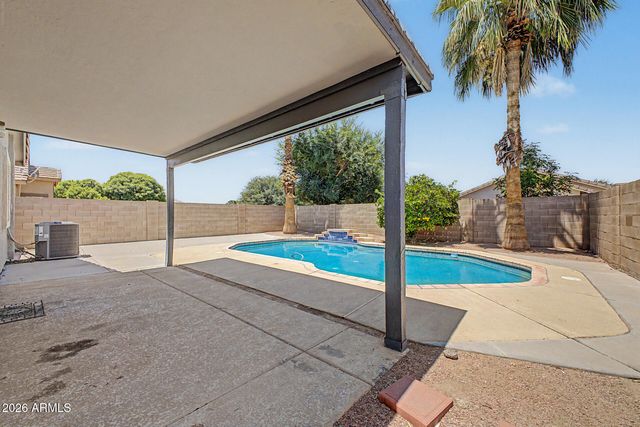 2488 W SAWTOOTH Way, San Tan Valley, AZ 85144