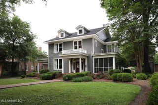 307 Grand Boulevard, Greenwood, MS 38930
