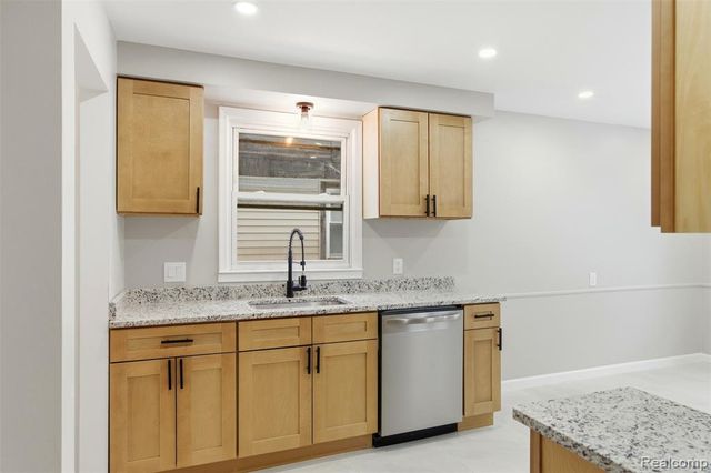 16221 Wormer Street, Detroit, MI 48219