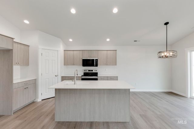 5475 S Desert Cactus Ave, Meridian, ID 83642