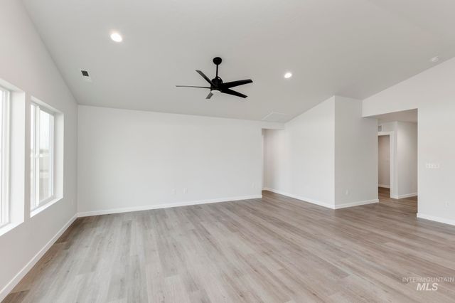 5475 S Desert Cactus Ave, Meridian, ID 83642