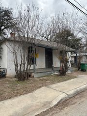 1008 Montana St, San Antonio, TX 78203