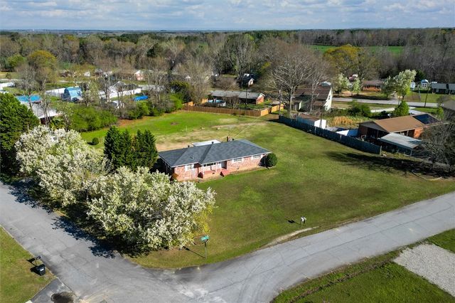 107 Lucius Avenue, Belton, SC 29627