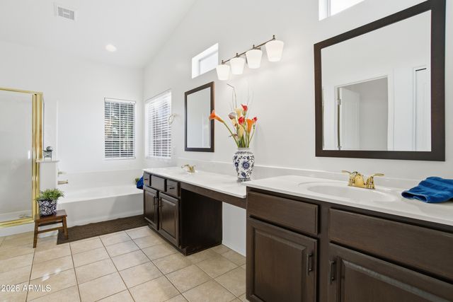 1349 E CATAMARAN Drive, Gilbert, AZ 85234