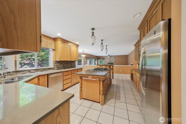 4204 27th Avenue NW, Gig Harbor, WA 98335