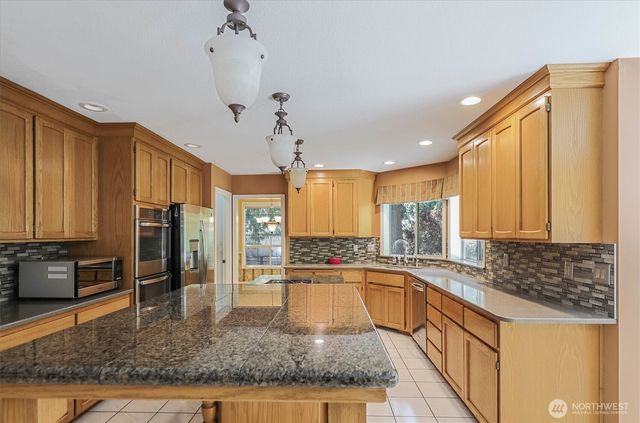 4204 27th Avenue NW, Gig Harbor, WA 98335