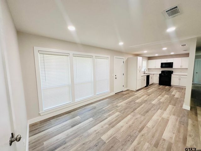 2116 Pine Crest, Tyler, TX 75701