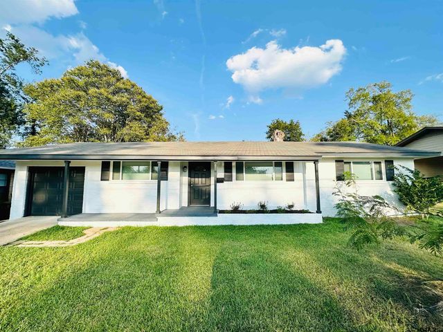 2116 Pine Crest, Tyler, TX 75701