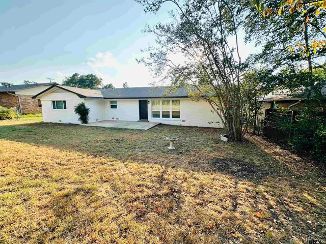 2116 Pine Crest, Tyler, TX 75701