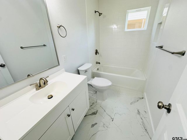 2116 Pine Crest, Tyler, TX 75701