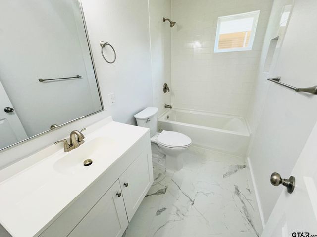 2116 Pine Crest, Tyler, TX 75701