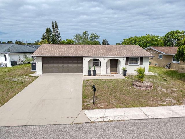 9405 GABLETON LANE, Port Richey, FL 34668