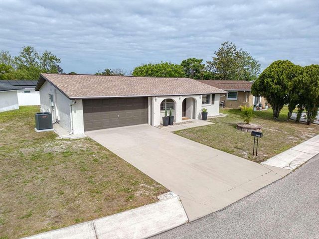 9405 GABLETON LANE, Port Richey, FL 34668