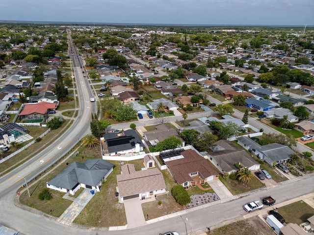 9405 GABLETON LANE, Port Richey, FL 34668