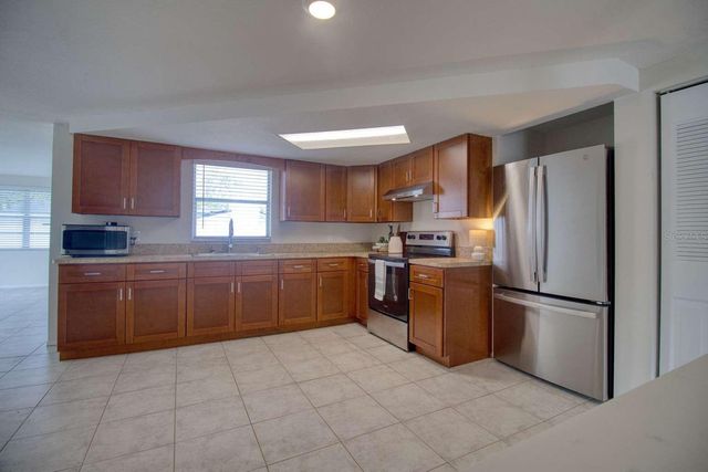 9405 GABLETON LANE, Port Richey, FL 34668