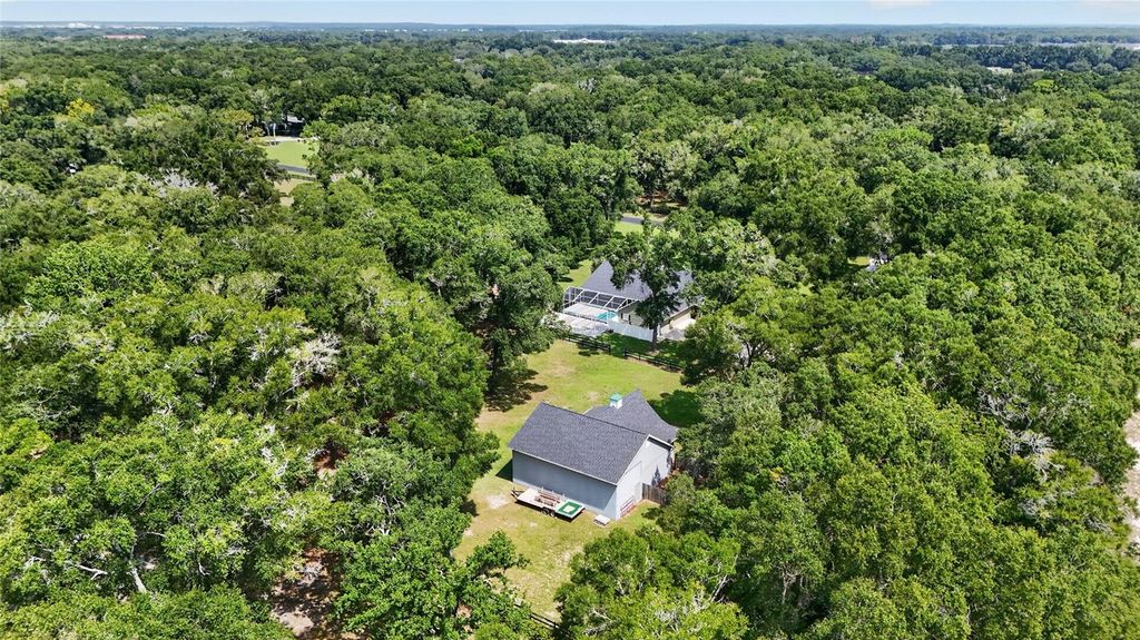 Image 23 of property listing at 7040 SW 97TH PLACE, Ocala, FL 34476