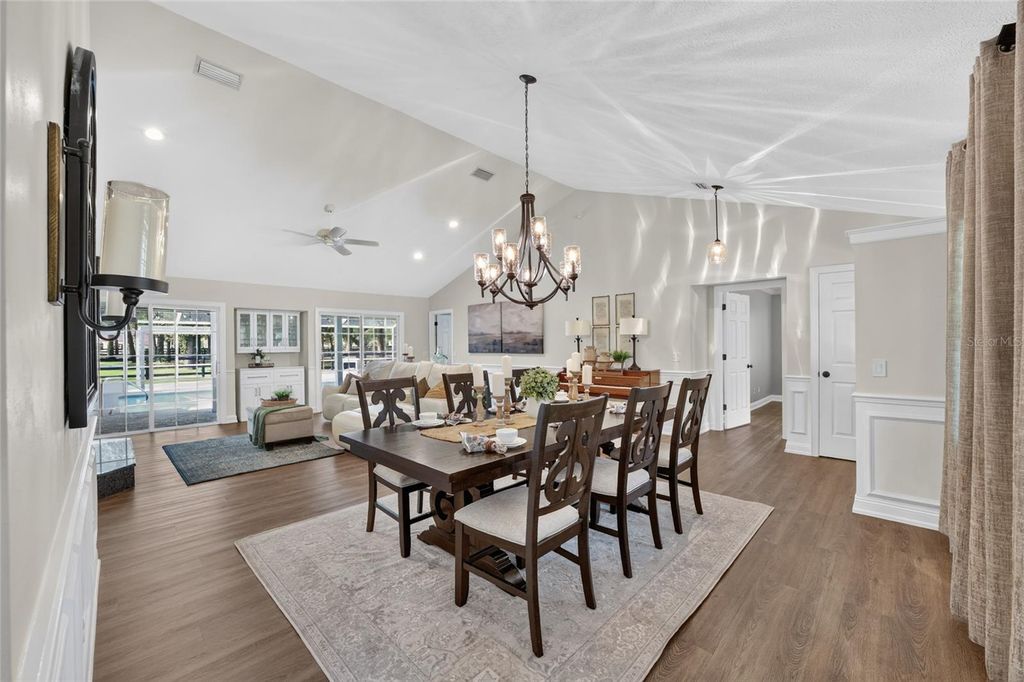Image 8 of property listing at 7040 SW 97TH PLACE, Ocala, FL 34476